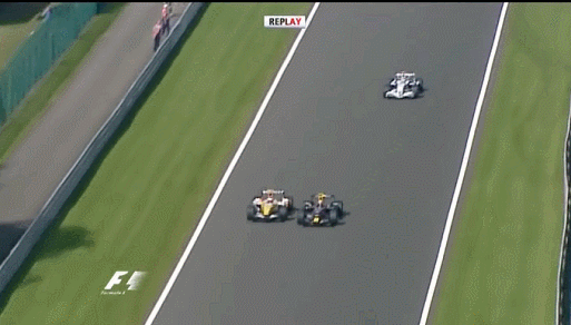Webber overtakes Kovalainen 2007 Belgian GP